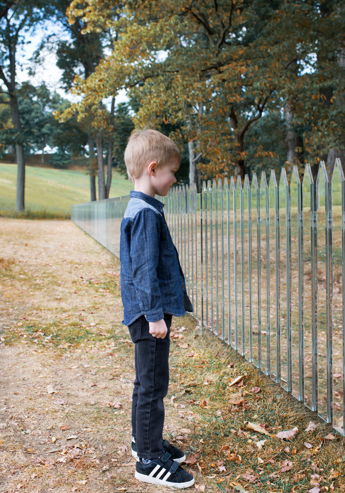 alyson-shotz-mirrored-fence