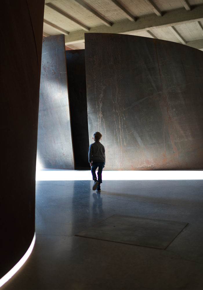 richard-serra-scale